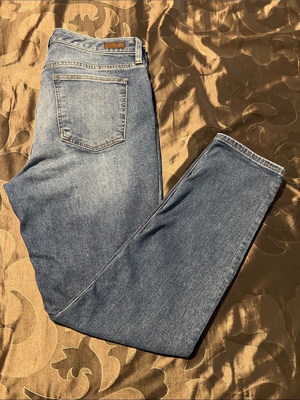 Kut from the Kloth Slouchy Boyfriend Med Blue Distressed Straight-Leg Jeans 12 - Picture 13 of 13